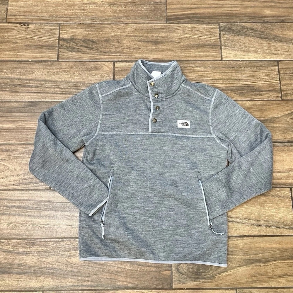 The North Face Button Mock Neck Pullover Mens Small Gray Fleece Sweater